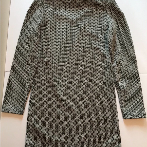 Popcorn. Black and white tunic top. - Picture 4 of 5